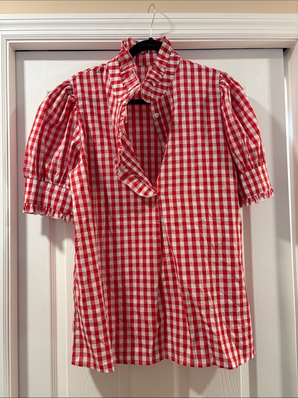 Women’s Red & White Gingham Puff-Sleeve Button-Front Shirt
